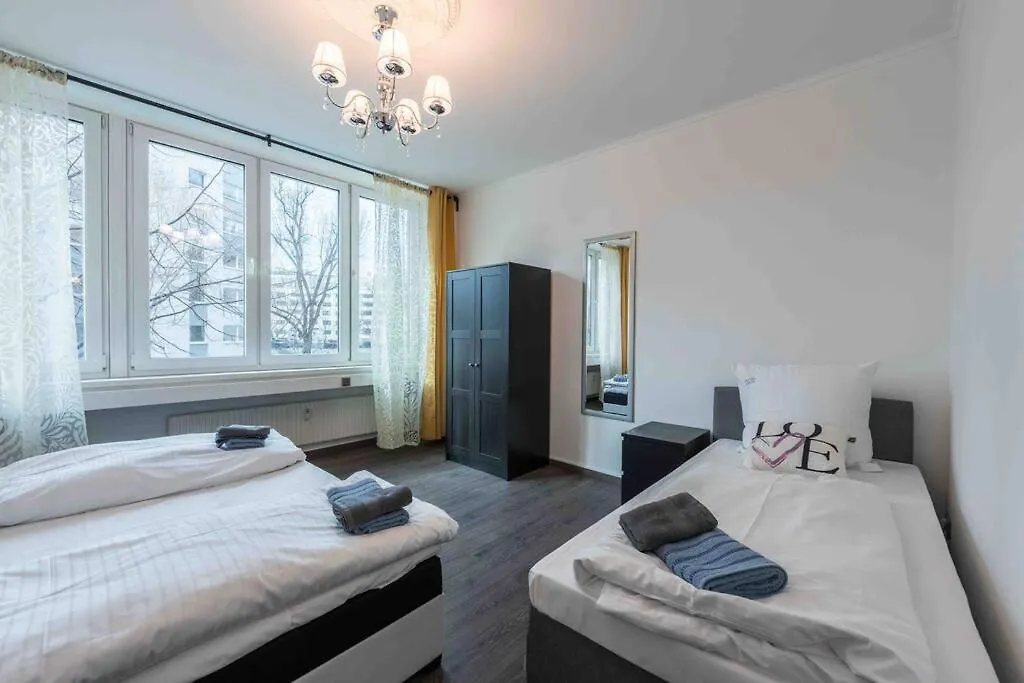 Big 7Rms City Central Loft, 1Alocation Berlín Apartamento